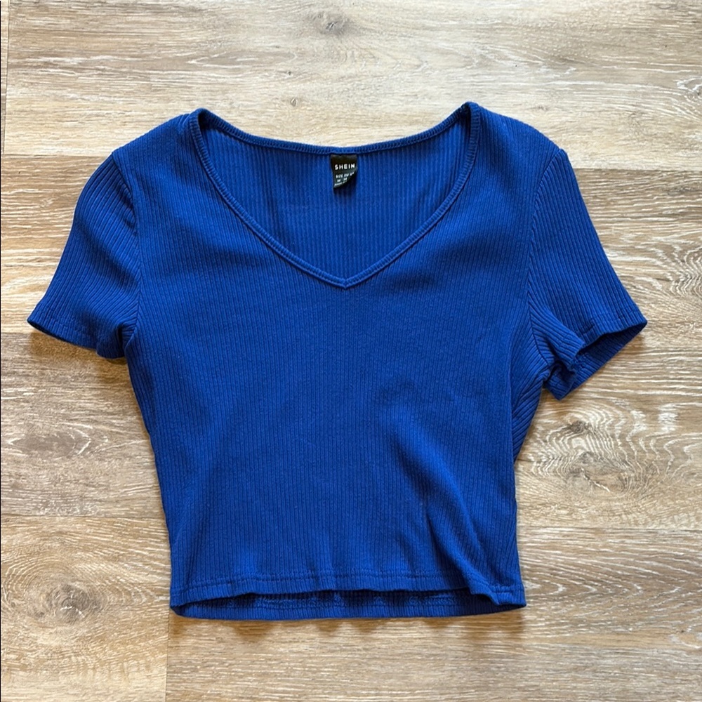 SHEIN Women's Blue Ribbed V-Neck Top